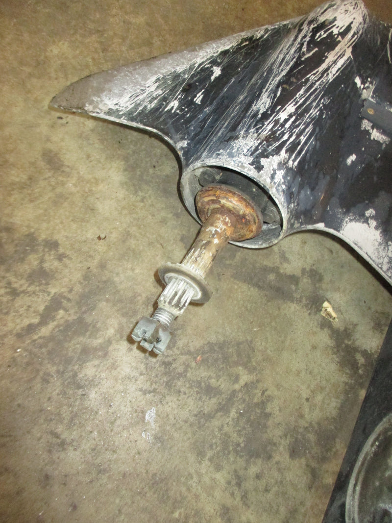 Evinrude 115hp 2 stroke 60 degree outboard 20 inch lower unit