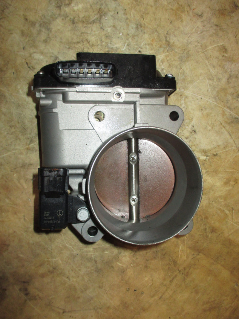 Yamaha 4.2L 300hp 4 stroke outboard throttle body (6CB-85580-00)