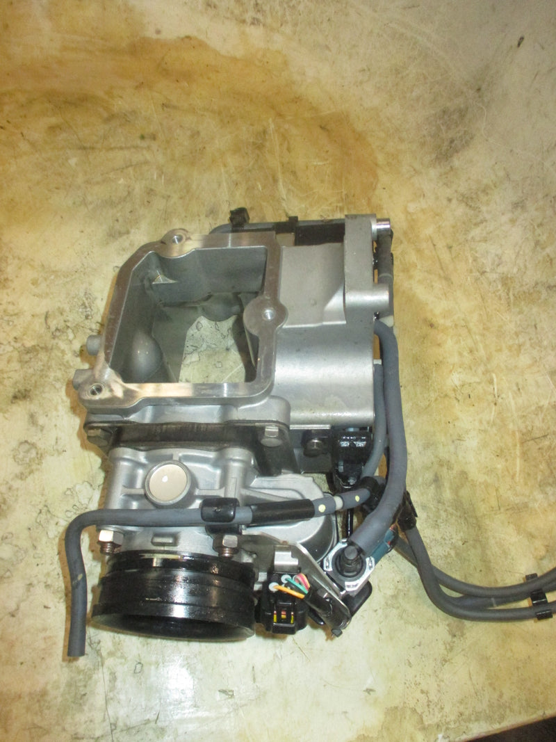 Yamaha 250hp 4 stroke outboard Throttle Body and Intake (6P2-13750-00-00)