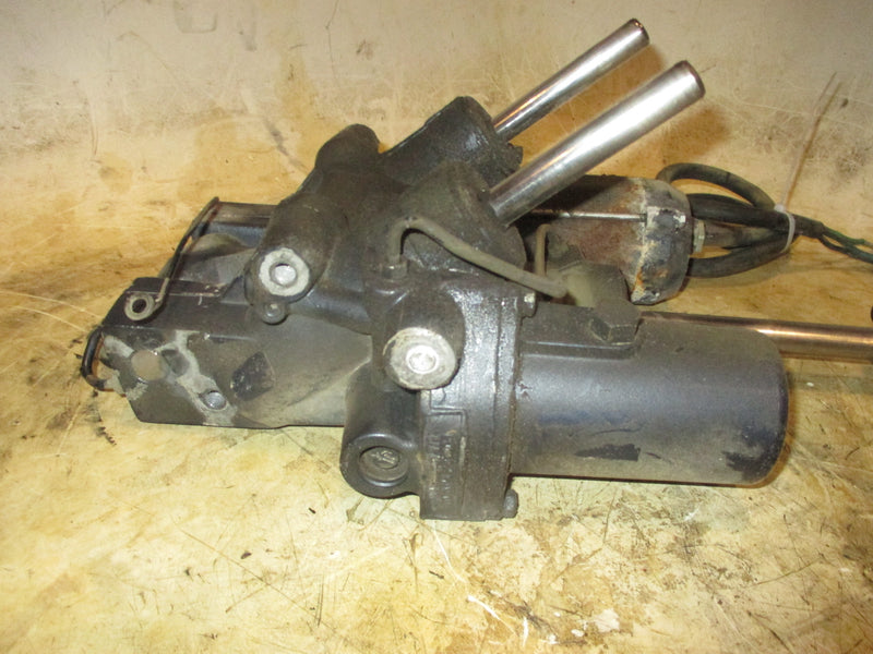 Yamaha 85hp 2 Stroke outboard Tilt Trim Unit (6H1-12)