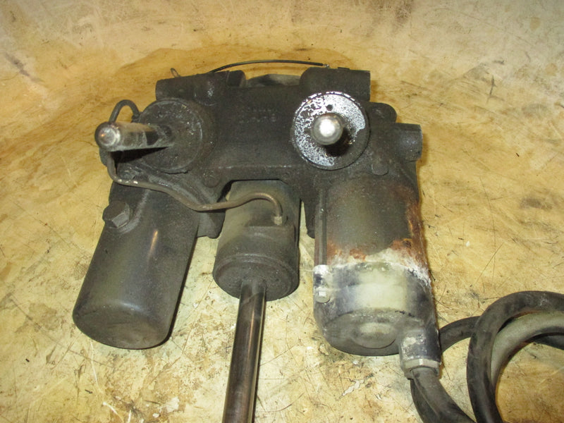Yamaha 85hp 2 Stroke outboard Tilt Trim Unit (6H1-12)