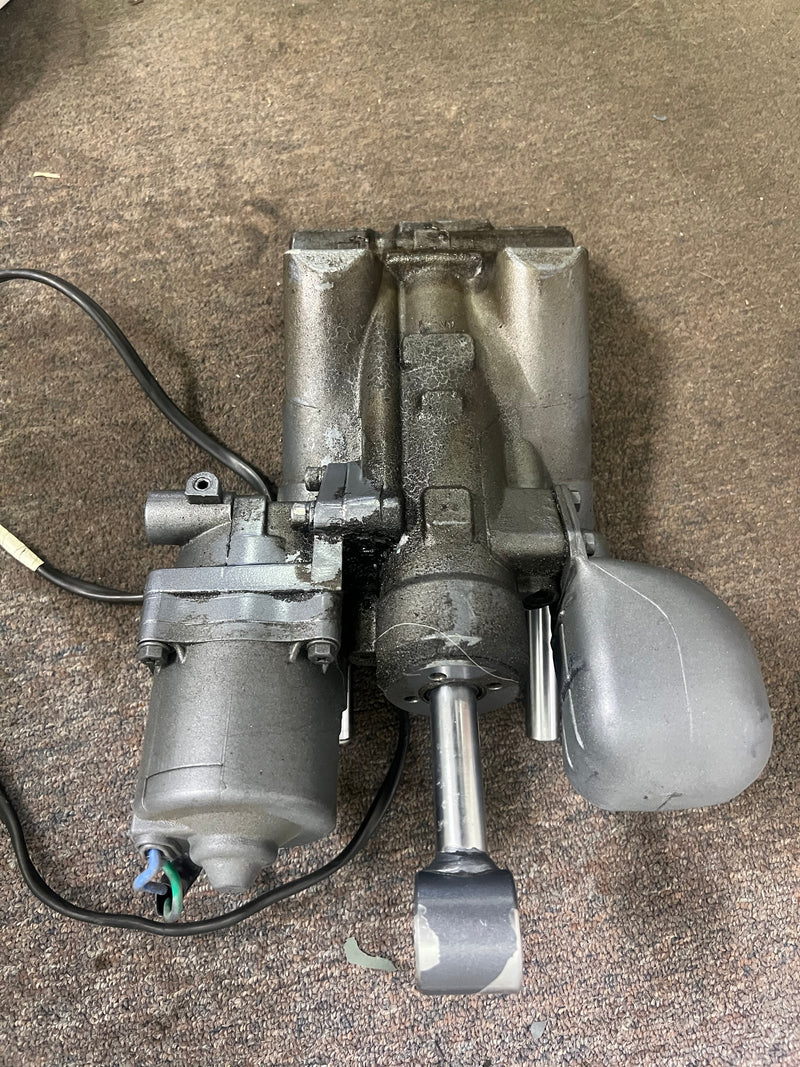 Yamaha 150hp 2 Stroke Outboard Tilt trim unit SHOWA (PARTS)