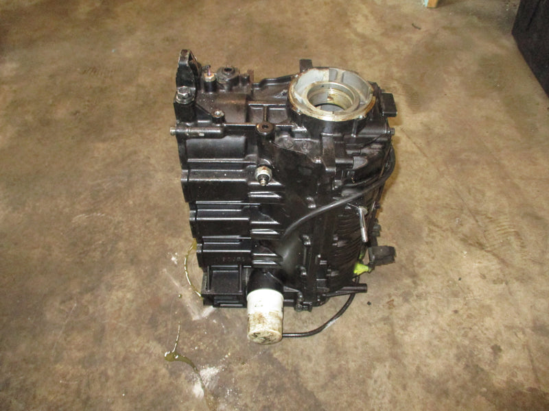 Suzuki DF90 outboard crankcase block
