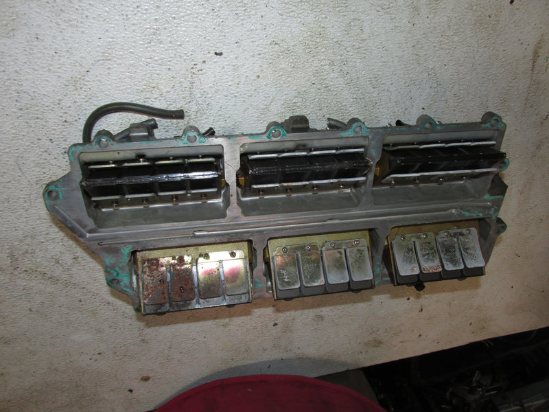 Yamaha 150hp 2 Stroke Outboard Intake Manifold and Reeds (6G5-00)