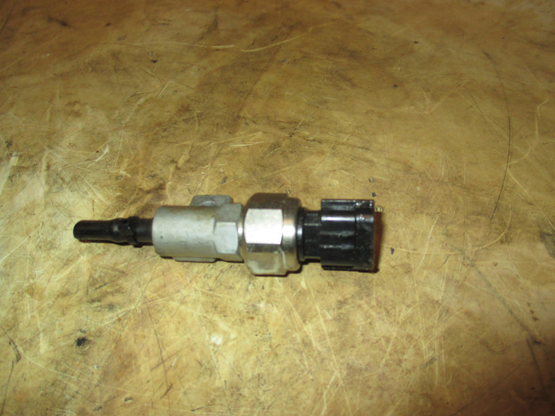 Yamaha 4.2L 300hp 4 stroke outboard speed/pressure sensor (6AW-8366B-01)