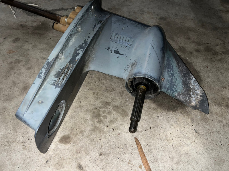 Yamaha 115hp 2 stroke outboard 20" lower unit PARTS ONLY