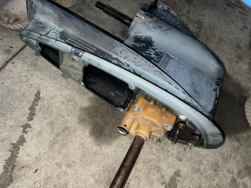Yamaha 115hp 2 stroke outboard 20" lower unit PARTS ONLY