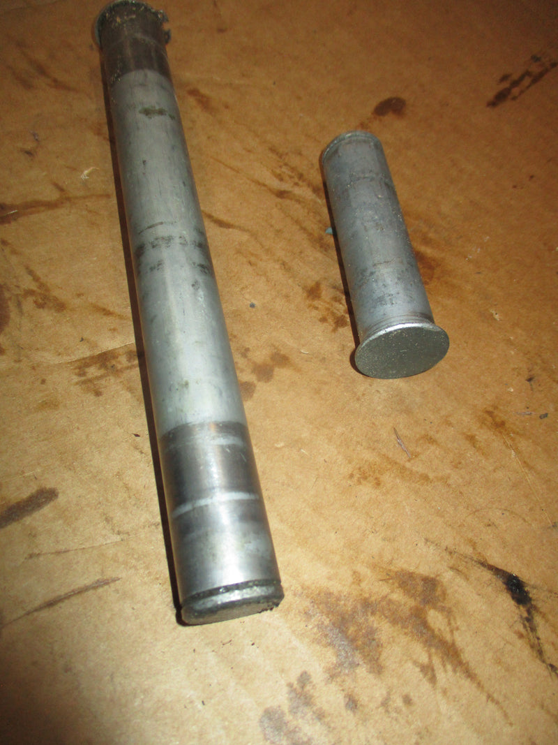 Yamaha 115hp 2 stroke outboard upper and lower trim pin (64E-43818)