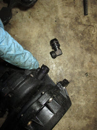 Load image into Gallery viewer, Evinrude 115hp 2 stroke 60 degree outboard VRO fuel system (436203)
