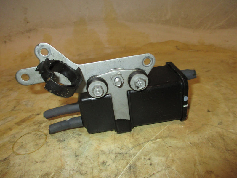 Yamaha 4.2L 300hp 4 stroke outboard air canister (69J-24170-00)