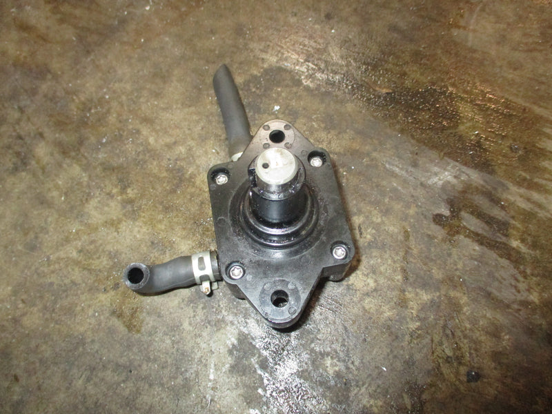 Suzuki DF90 outboard Mechanical fuel pump (15100-90J10)