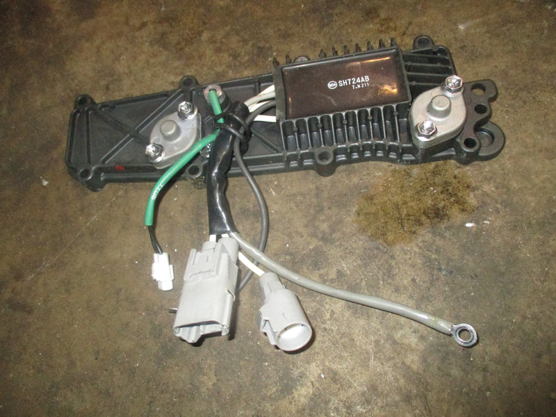 Suzuki DF90 outboard rectifier regulator (32800-90J30)
