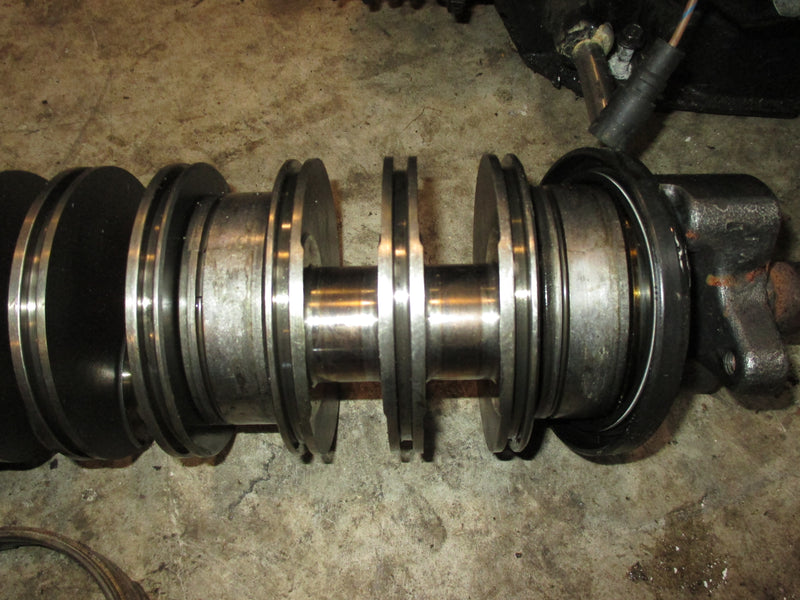 Johnson/Evinrude 150hp 2 stroke 60 degree outboard crankshaft (435317)