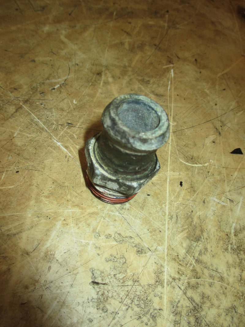 Mercury optimax 225hp 2 stroke outboard oil tank check valve