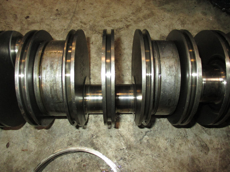 Johnson/Evinrude 150hp 2 stroke 60 degree outboard crankshaft (435317)