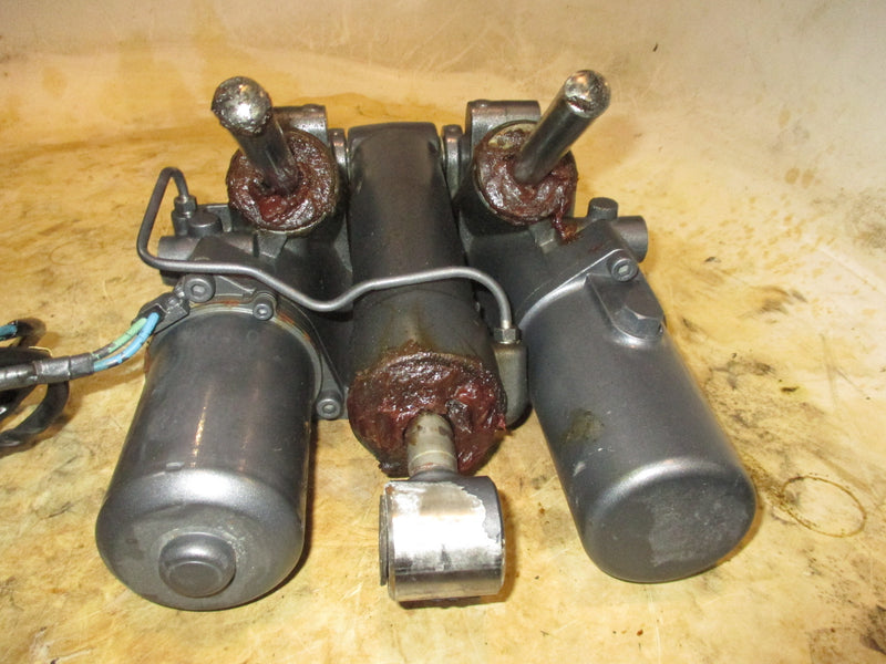 Yamaha 4.2L 300hp 4 stroke outboard tilt trim unit