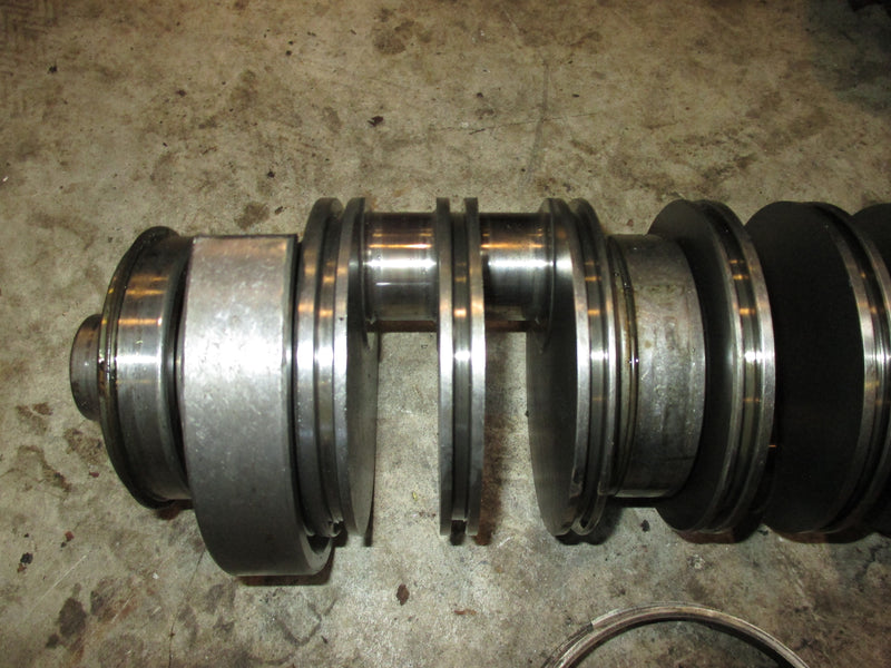 Johnson/Evinrude 150hp 2 stroke 60 degree outboard crankshaft (435317)