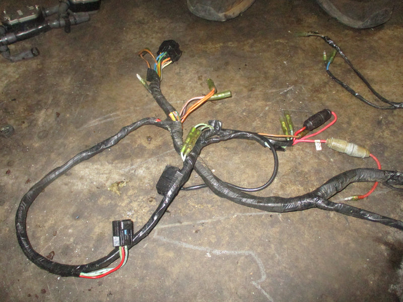 Yamaha 200hp 2 stroke outboard engine wiring harness (6R3-82590-13-00)