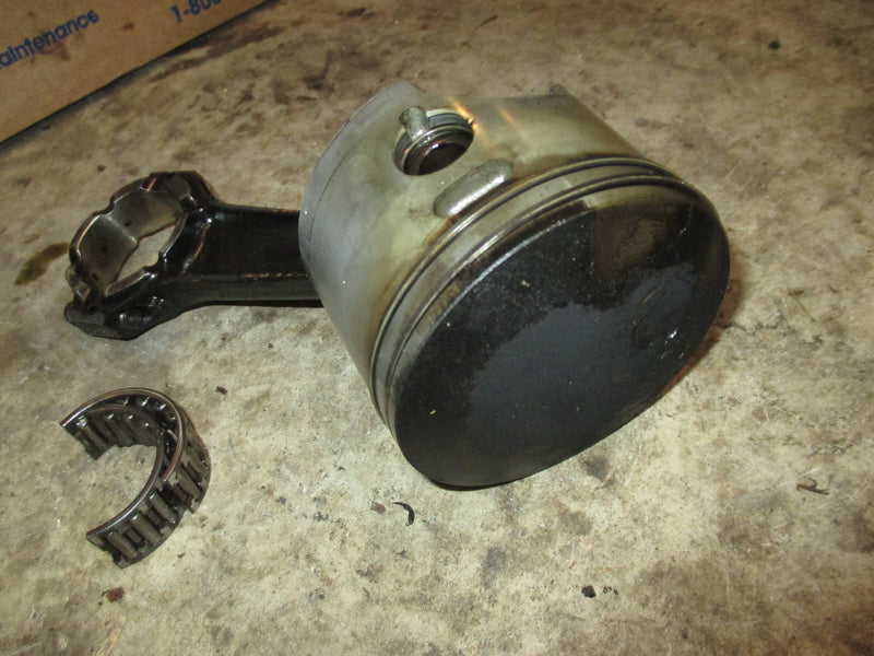 Johnson/Evinrude 150hp 2 stroke 60 degree outboard port piston and rod (436242)