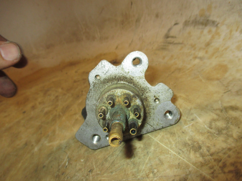 Mercury optimax 225hp 2 stroke outboard oil pump (857149-1)