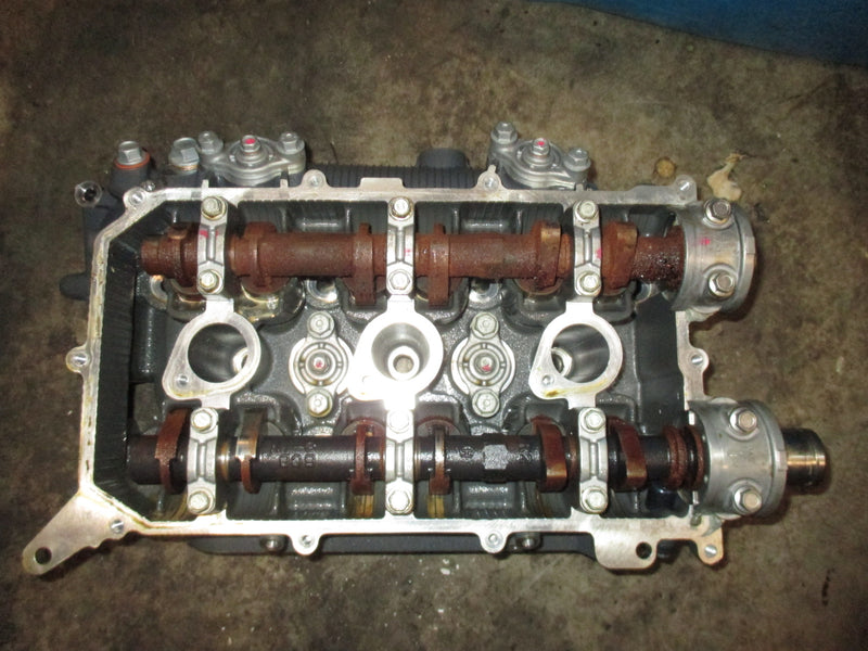 Yamaha 4.2L 300hp 4 stroke outboard starboard cylinder head (6CE-00)