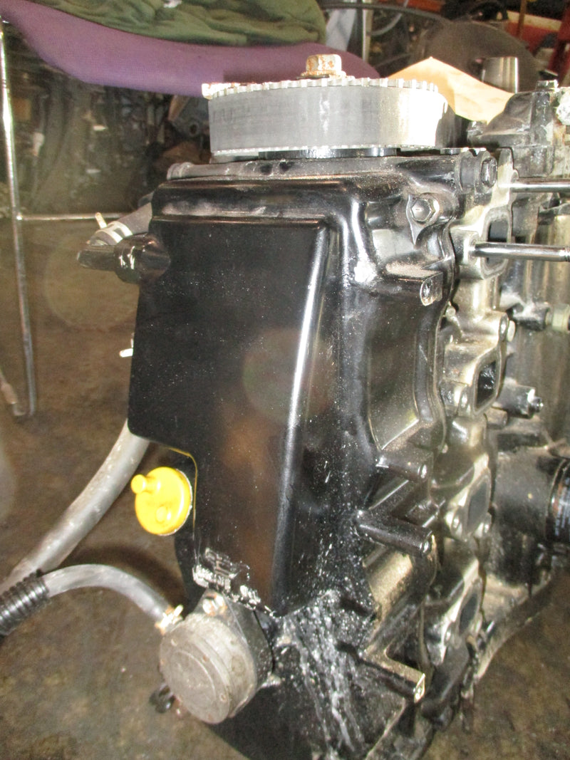 Suzuki DF70 outboard crankcase powerhead