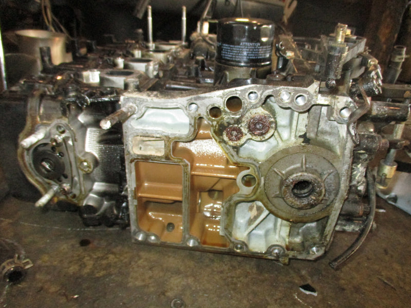 Suzuki DF70 outboard crankcase powerhead