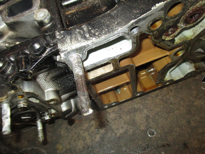 Suzuki DF70 outboard crankcase powerhead