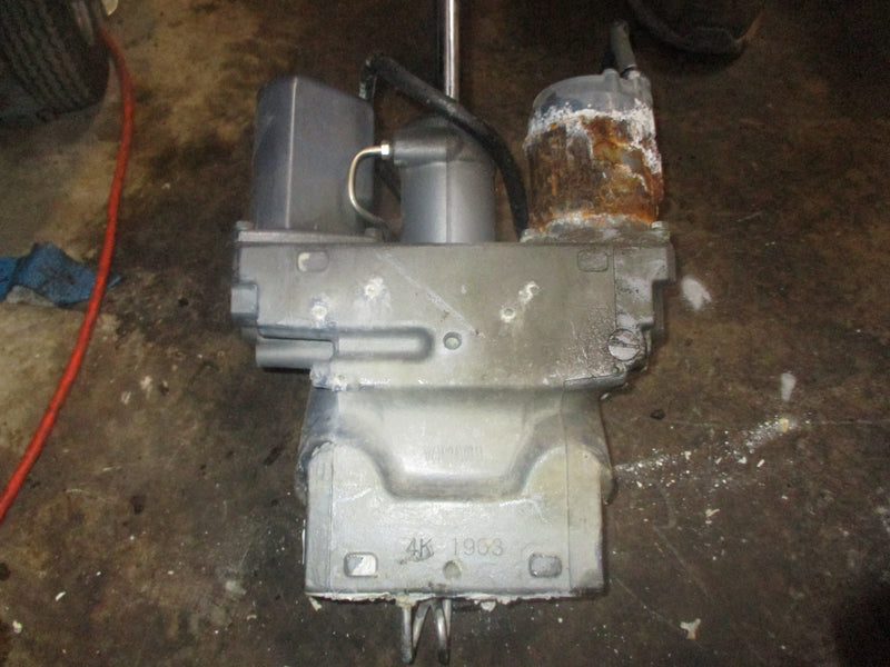 Yamaha 200hp 2 stroke outboard tilt trim unit 6G5-43800-05-4D