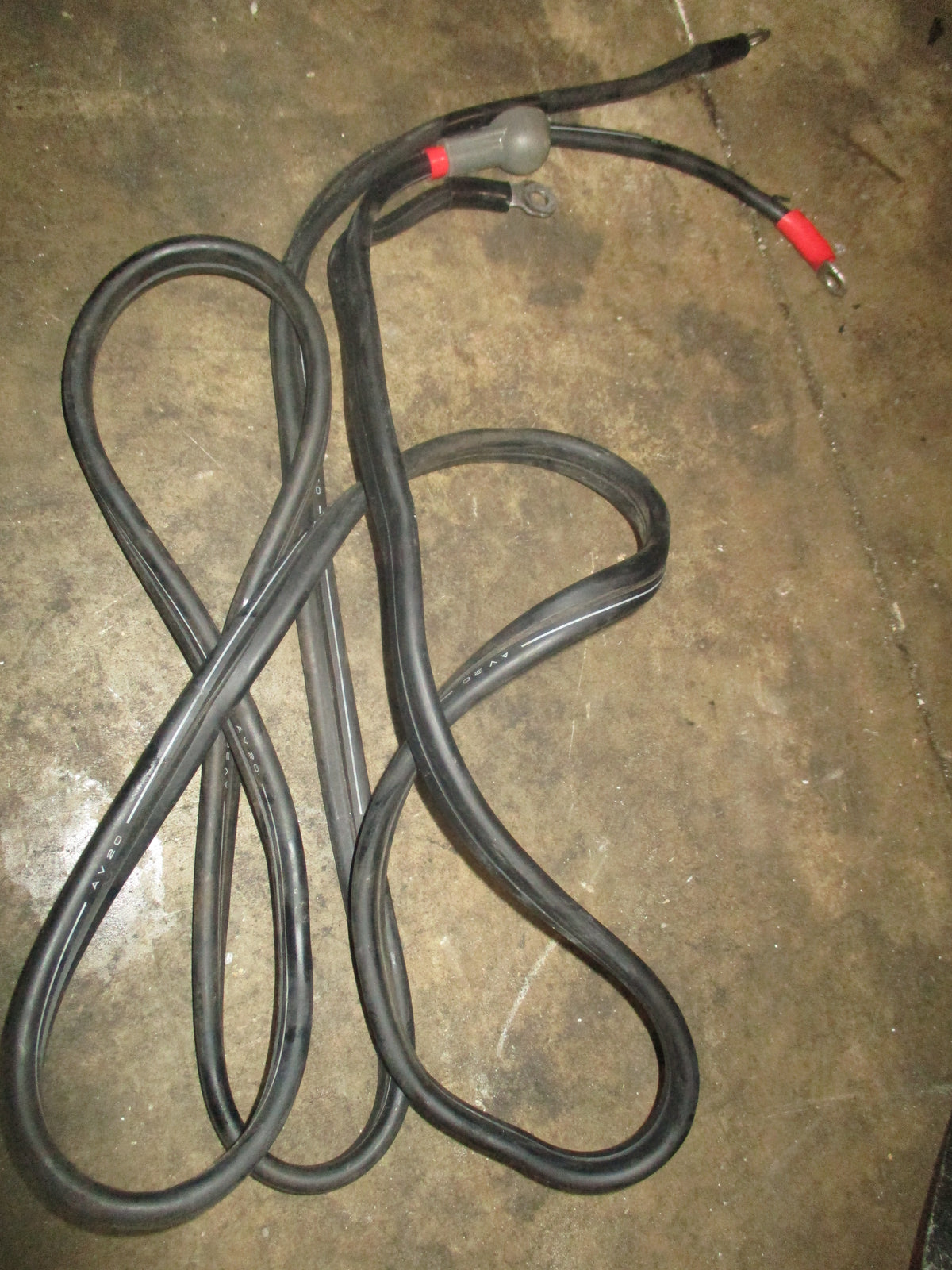 Suzuki DF90 outboard battery cables Strouds Marine