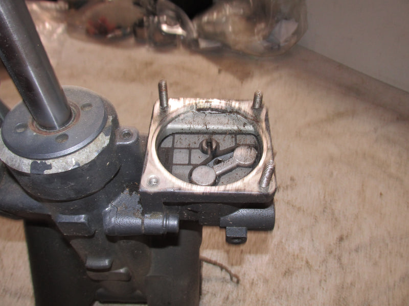 Yamaha 115hp 4 Stroke Outboard Showa Tilt Trim Unit (68V-43800-00-4D)