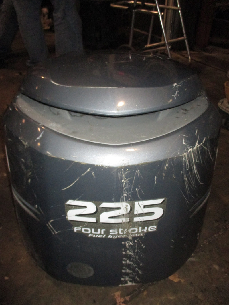 Yamaha 225hp 4 stroke outboard top cowling