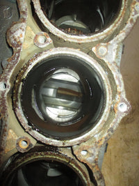 Load image into Gallery viewer, Yamaha 75hp 2 stroke outboard Crankcase Block (68804)
