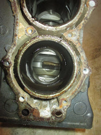 Load image into Gallery viewer, Yamaha 75hp 2 stroke outboard Crankcase Block (68804)
