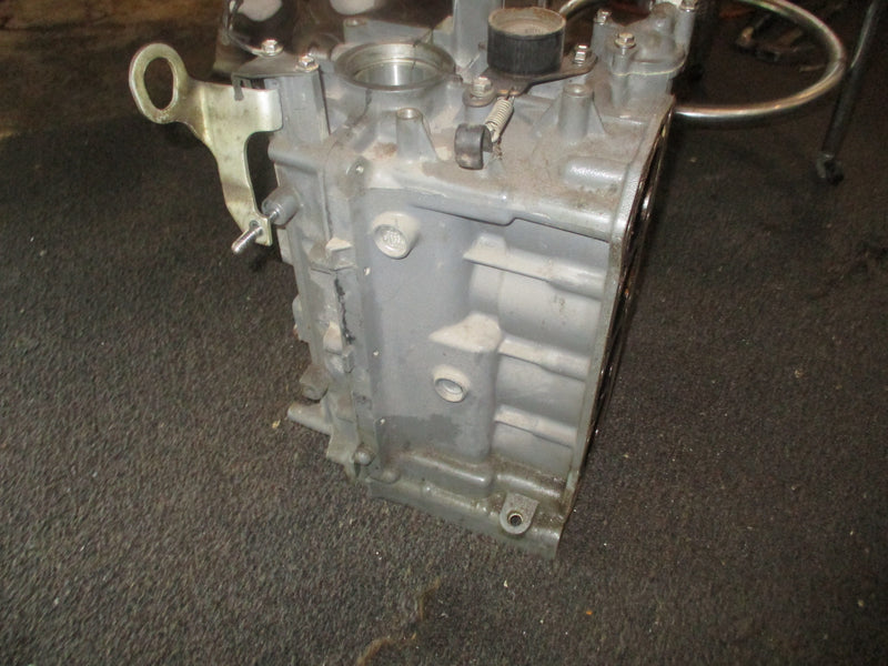 Suzuki DF70 outboard crankcase block