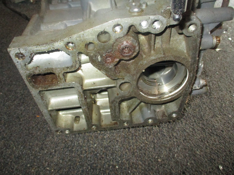 Suzuki DF70 outboard crankcase block