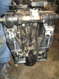 Load image into Gallery viewer, Suzuki DF90 outboard 25" mid section
