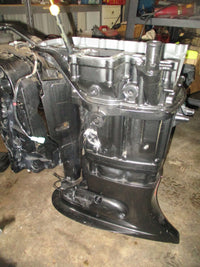 Load image into Gallery viewer, Suzuki DF90 outboard 25" mid section
