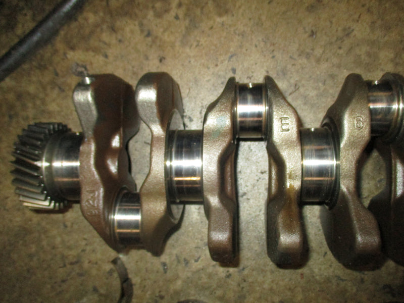Suzuki DF115 outboard crankshaft (12220-90J01)