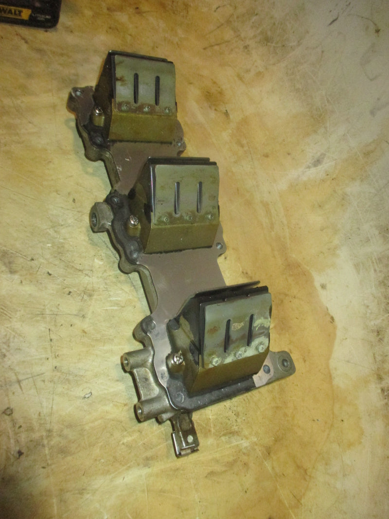 Yamaha 75hp 2 stroke outboard Intake Manifold and Reeds (688-13641-00-94)