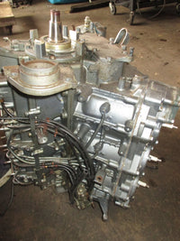 Load image into Gallery viewer, Yamaha 200hp 2 stroke outboard crankcase powerhead
