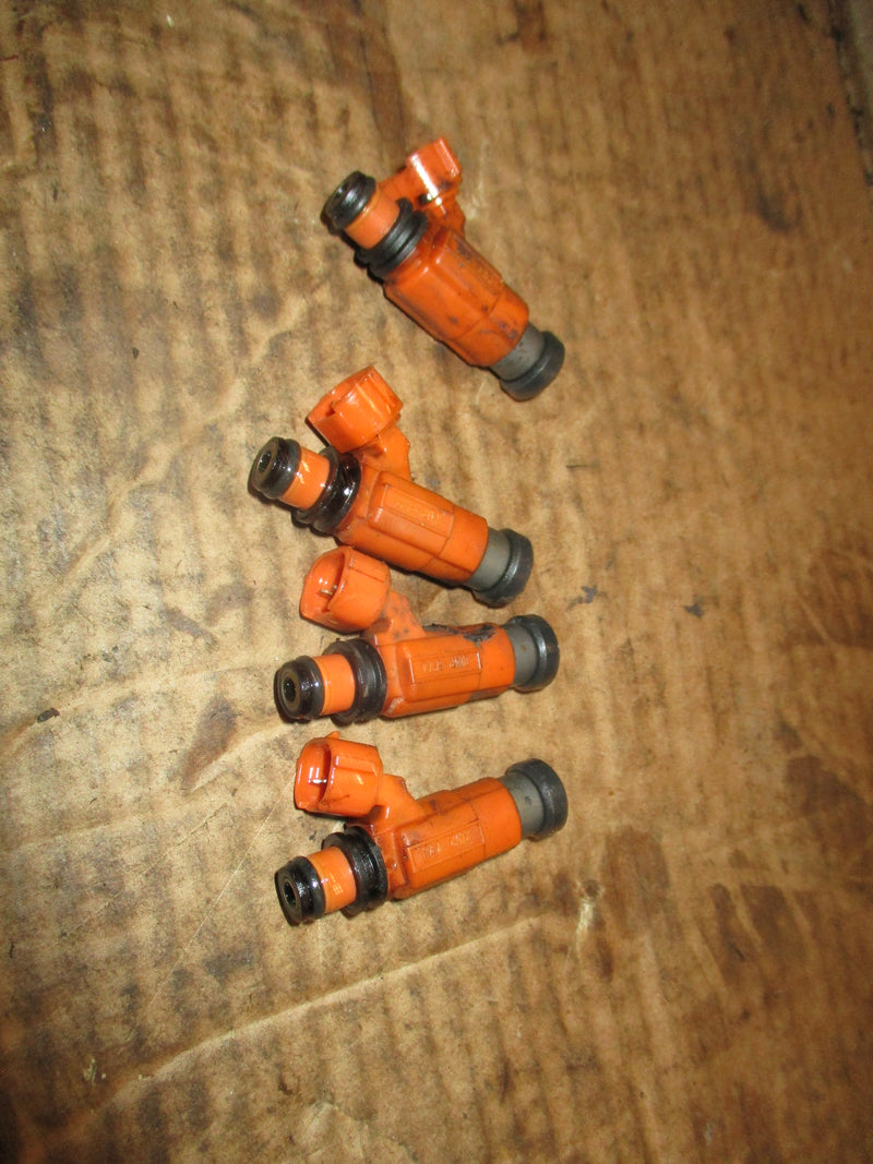 Suzuki DF115 outboard fuel injector (15710-65D00)