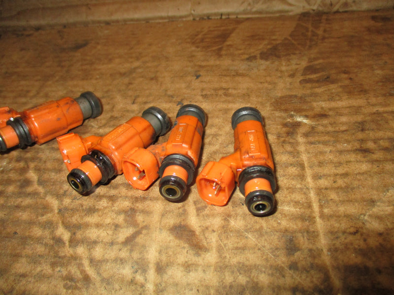 Suzuki DF115 outboard fuel injector (15710-65D00)
