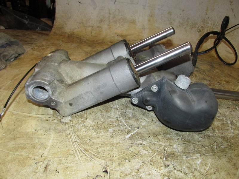 Suzuki DF140 140hp Outboard Tilt Trim Unit Showa (48503-92J01)