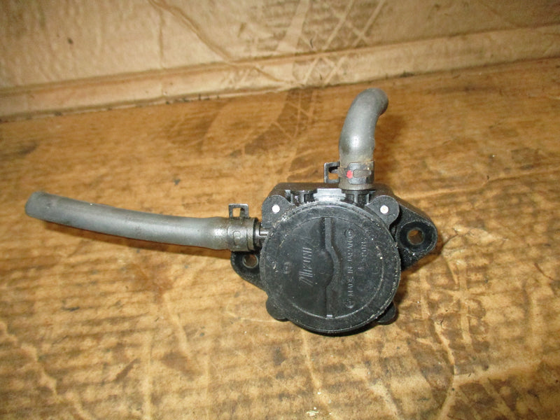 Suzuki DF115 outboard fuel pump (15100-90J10)