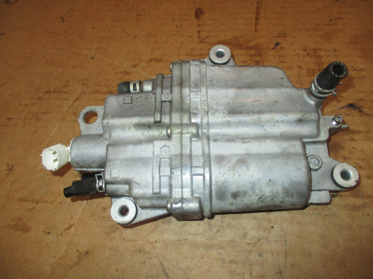 Johnson Suzuki 115hp 4 stroke outboard fuel vapor separator (15600-90J00)