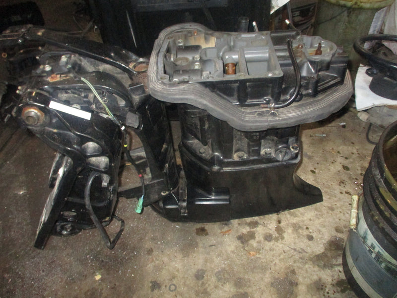 Suzuki DF70 outboard 20" mid section
