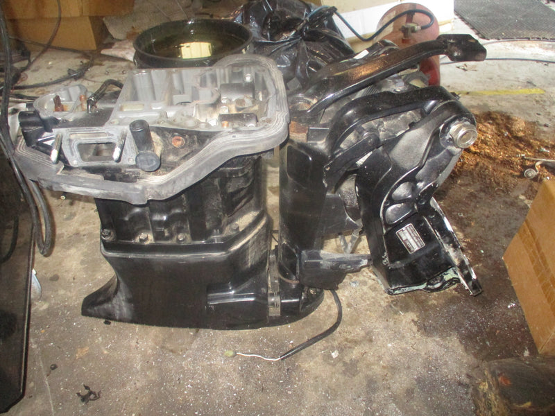 Suzuki DF70 outboard 20" mid section
