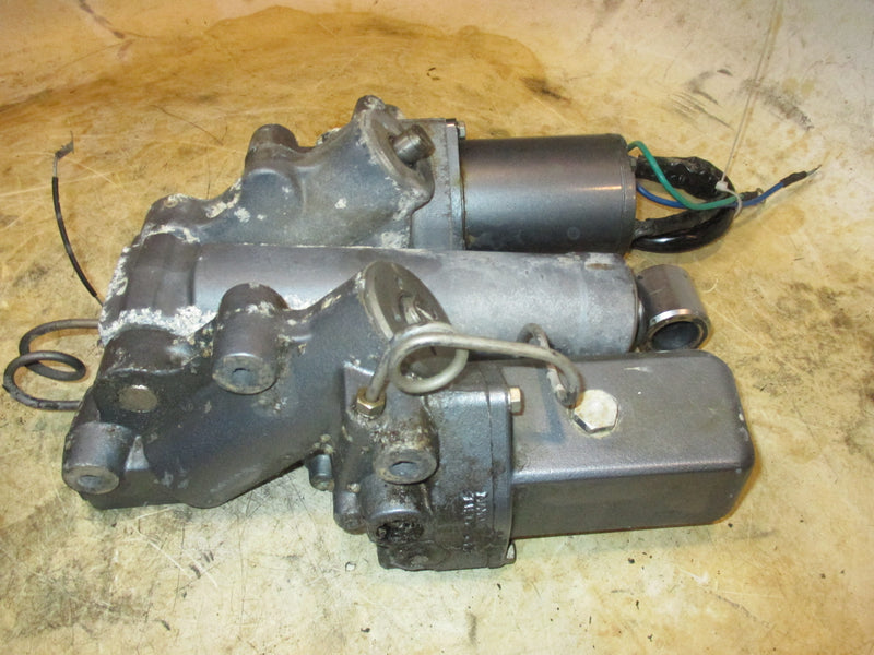 Yamaha 200hp 2 stroke outboard tilt trim unit