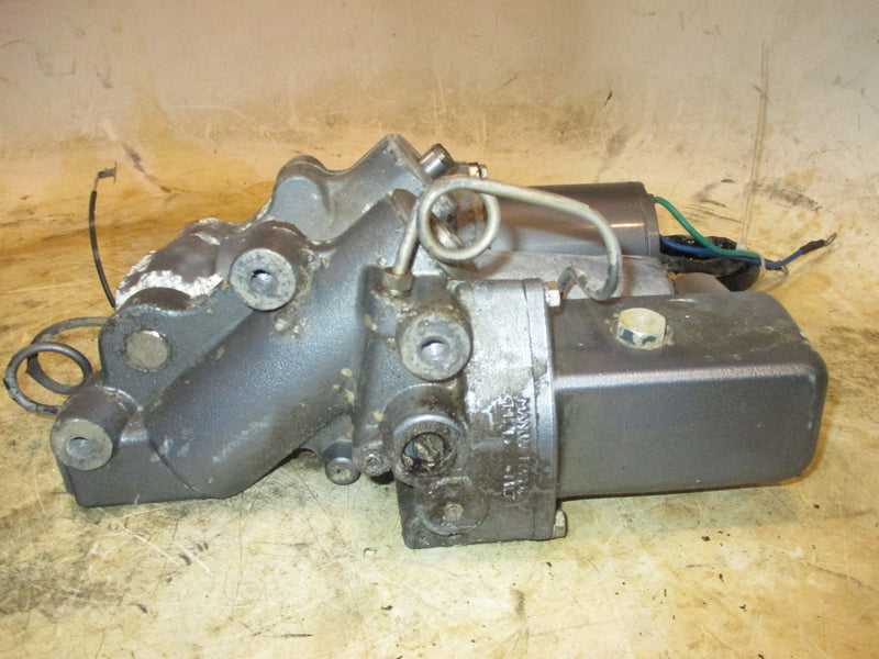 Yamaha 200hp 2 stroke outboard tilt trim unit